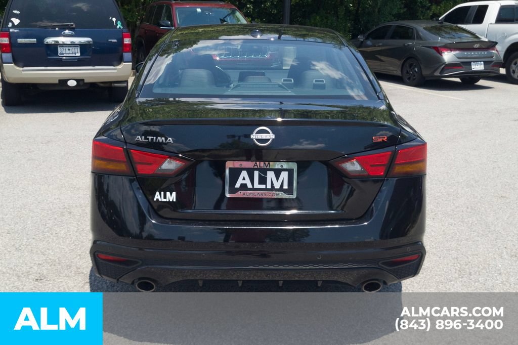Used 2024 Nissan Altima 2.5 SR FWD image 6