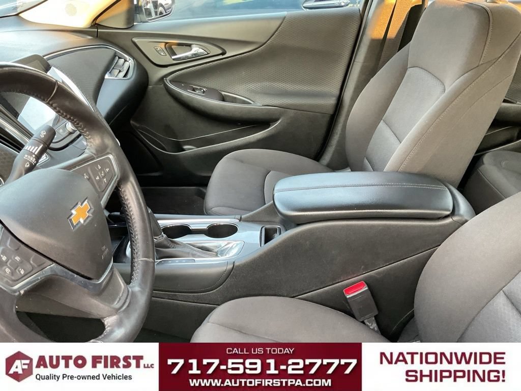 Used 2018 Chevrolet Malibu LT FWD image 6