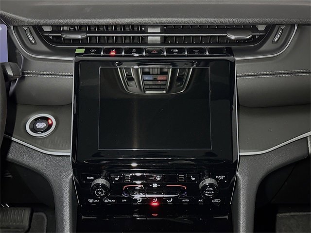 New 2025 Jeep Grand Cherokee L Altitude image 8