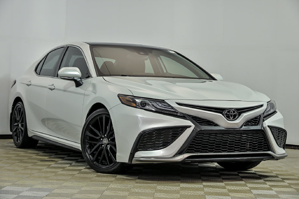 Used 2024 Toyota Camry XSE w/ Blackout Package (TMS) AWD/4WD image 1