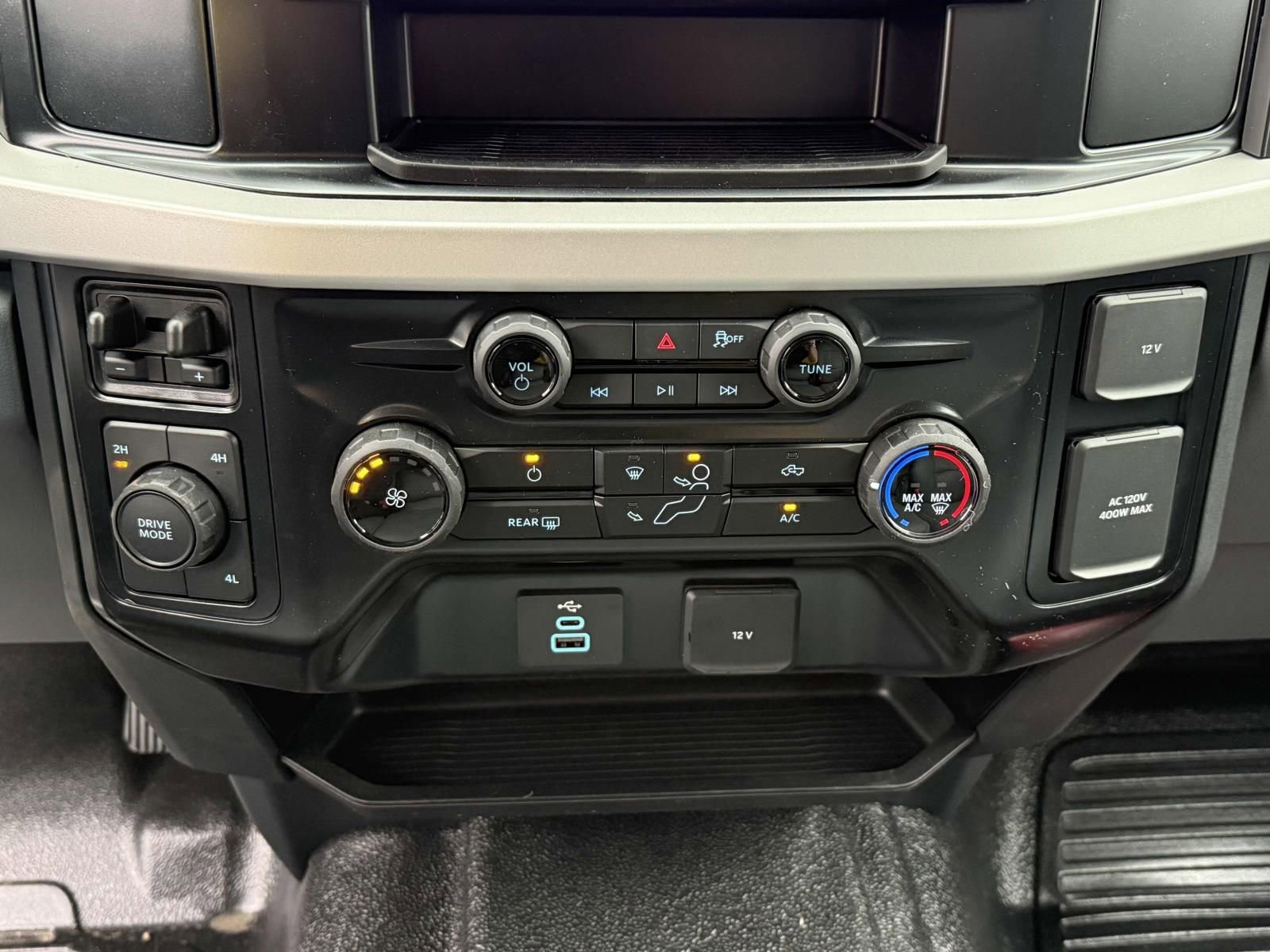 New 2025 Ford F350 XL w/ XL Chrome Package image 16