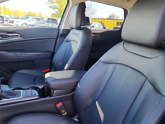 New 2026 Kia Sportage EX image 14