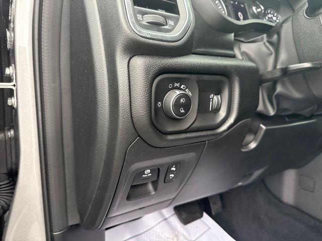Used 2026 RAM 1500 Big Horn AWD/4WD image 16