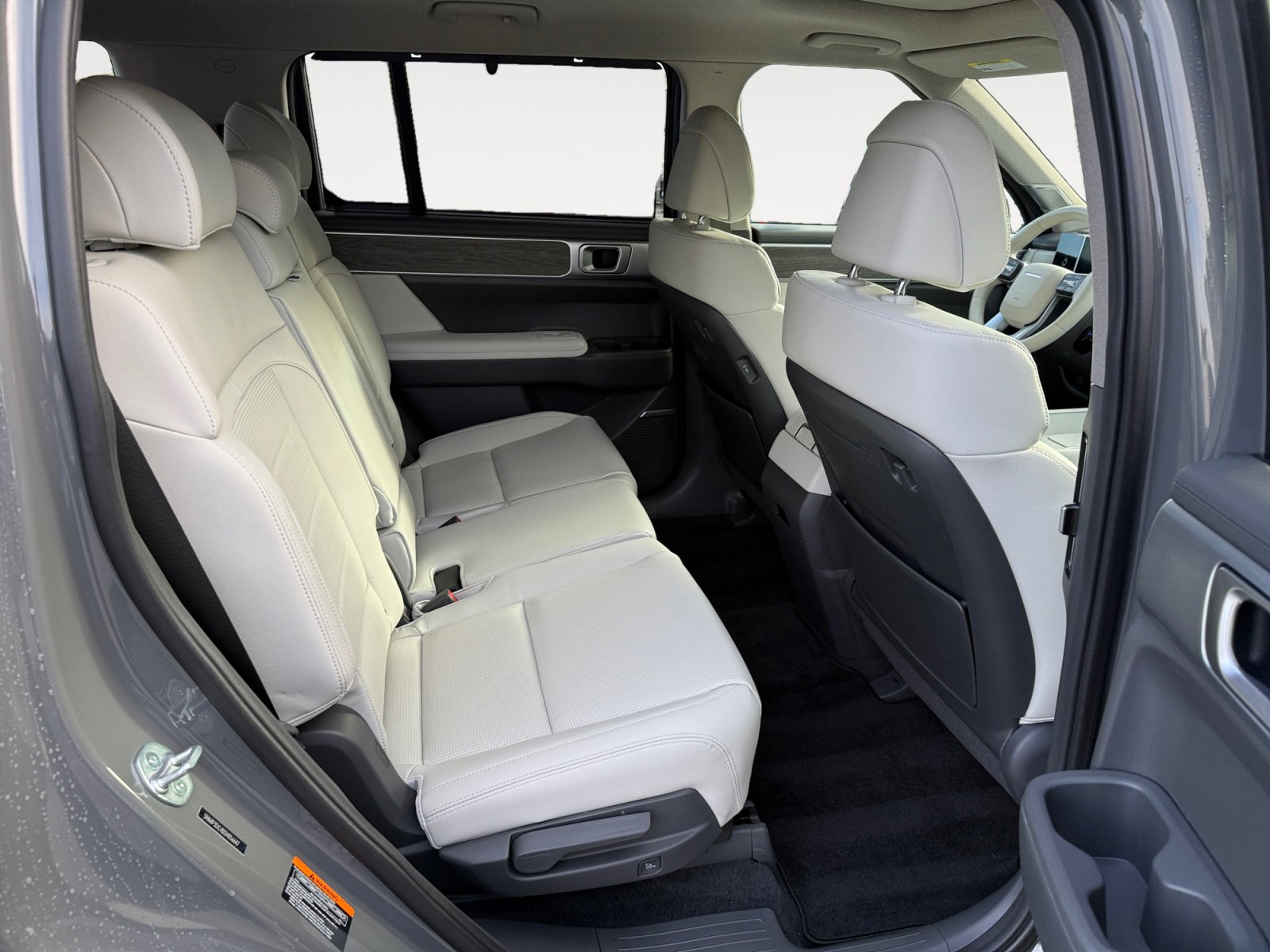 Certified 2025 Hyundai Santa Fe Limited image 18