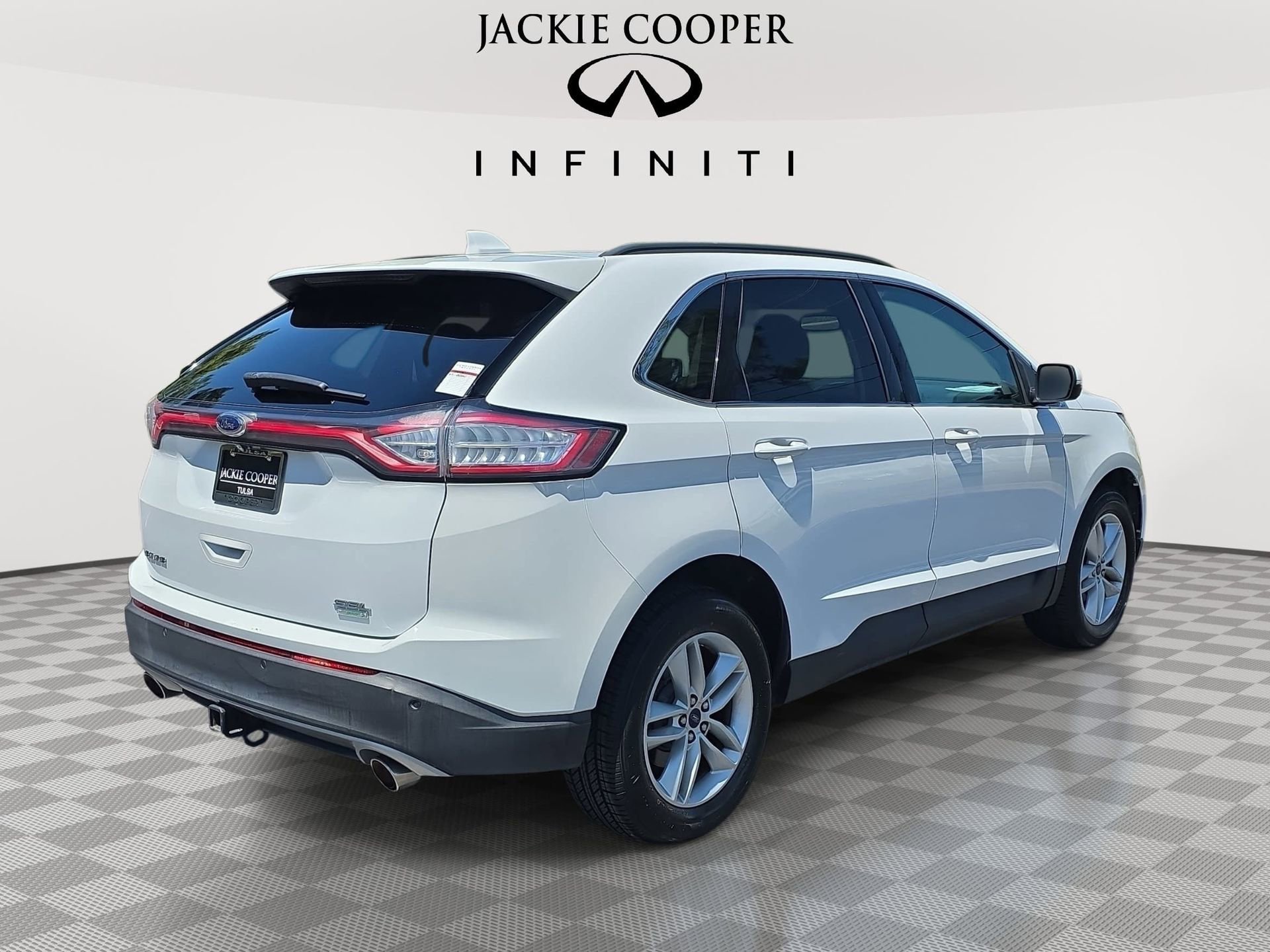 Used 2015 Ford Edge SEL FWD image 5
