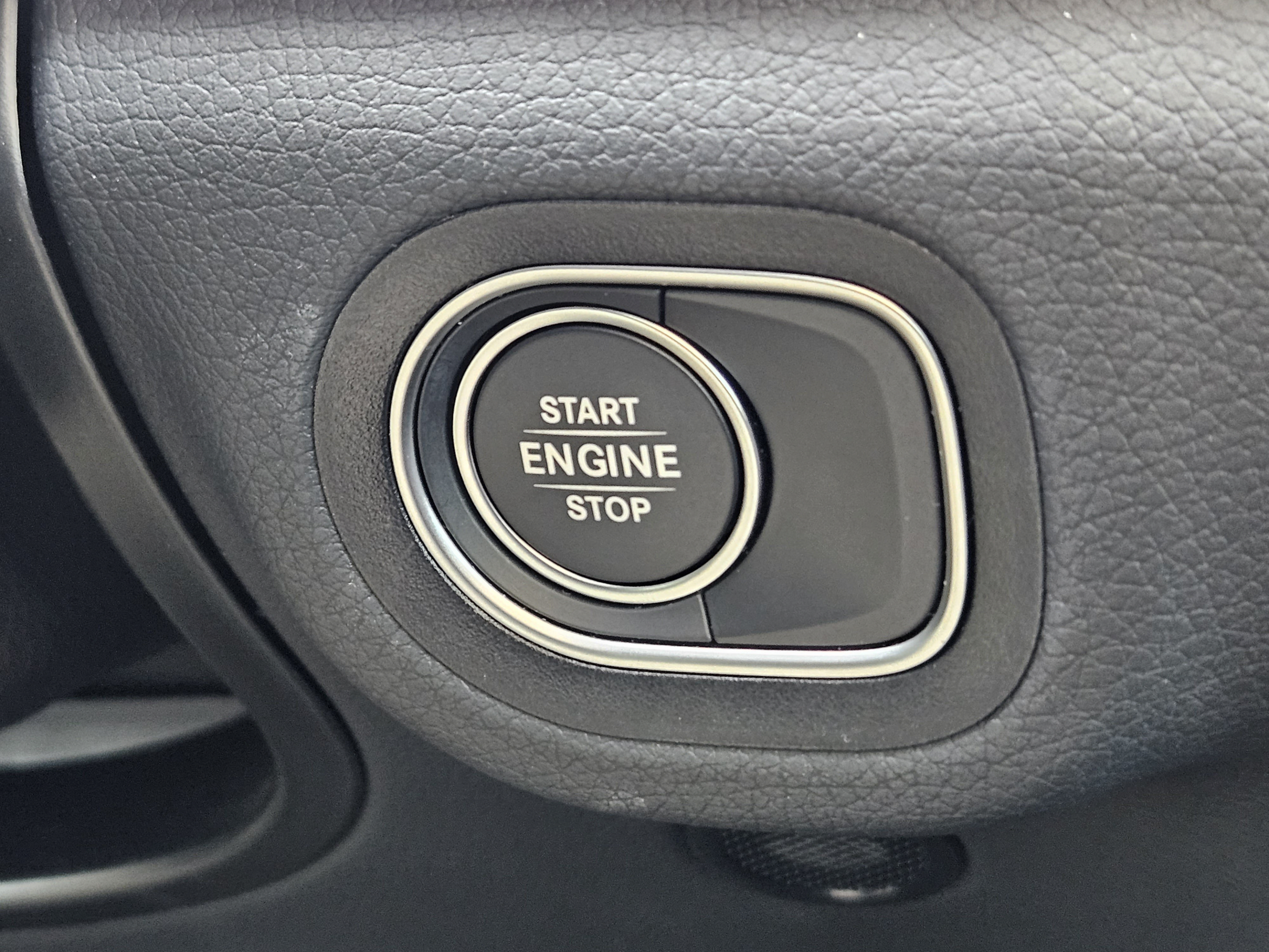 Used 2026 Mercedes-Benz GLE 450e 4MATIC image 13