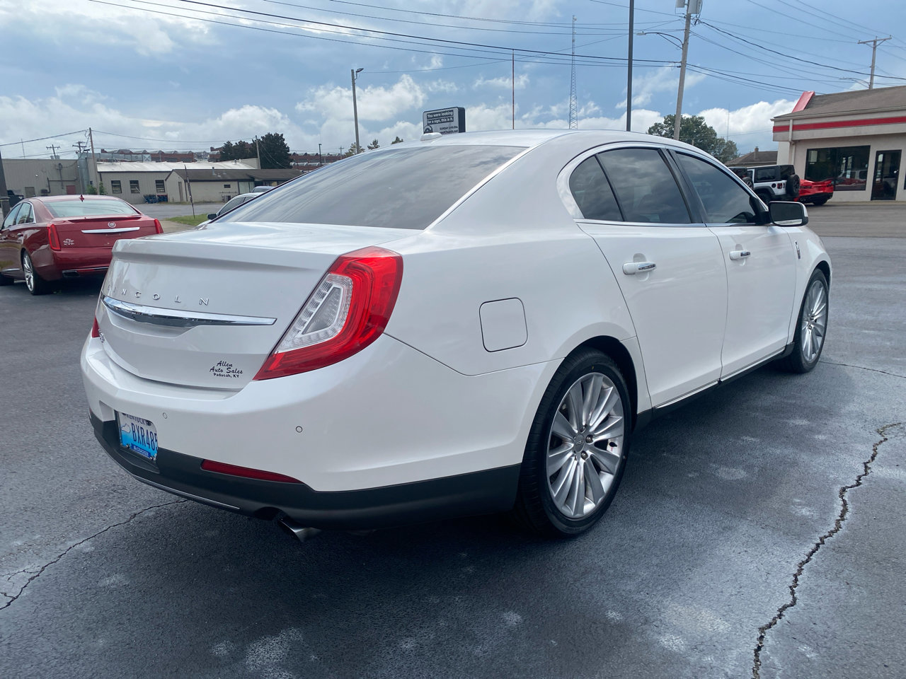 Used 2016 Lincoln MKS AWD w/ Equipment Group 201A image 5