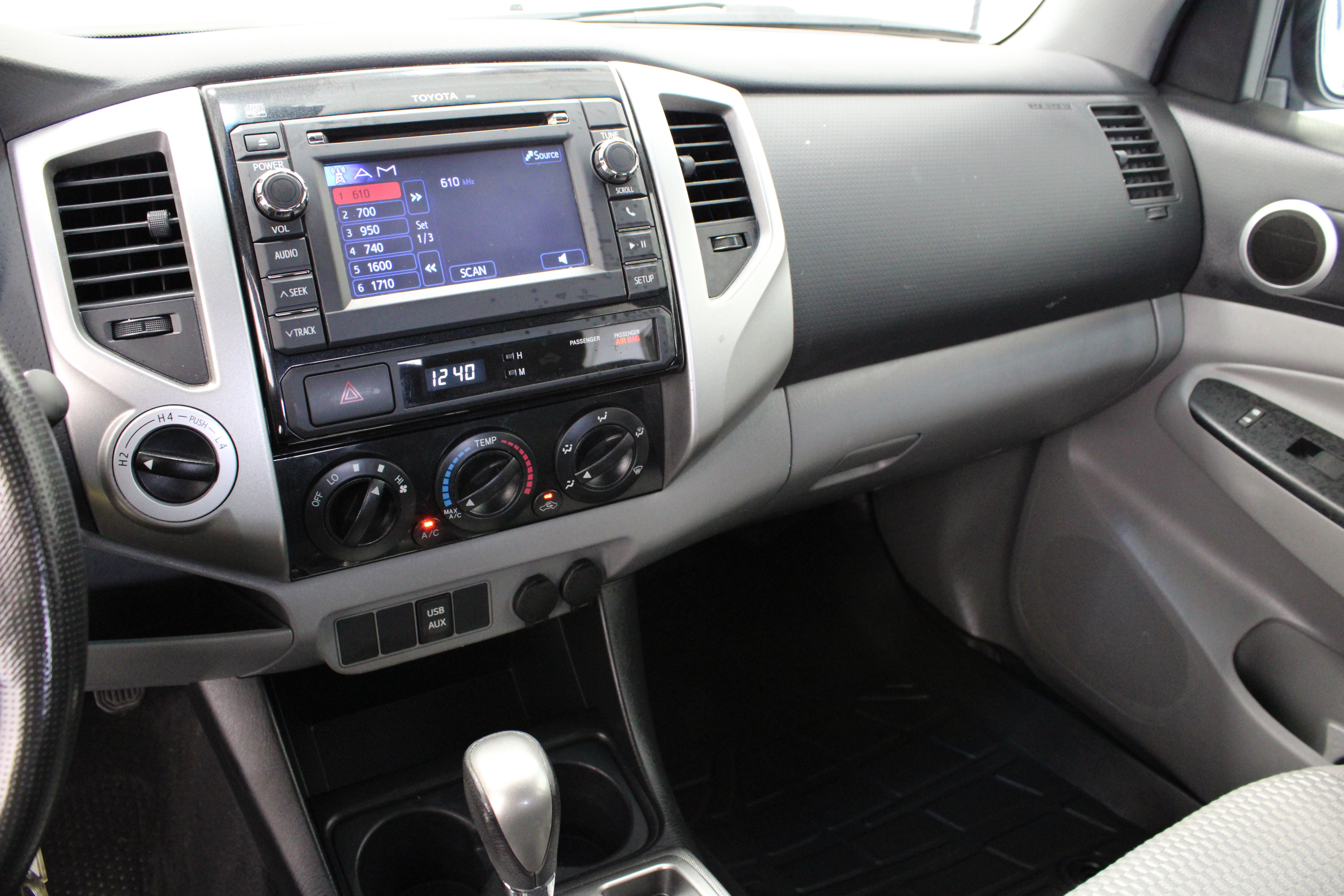 Used 2013 Toyota Tacoma 4x4 Double Cab w/ SR5 Pkg image 16