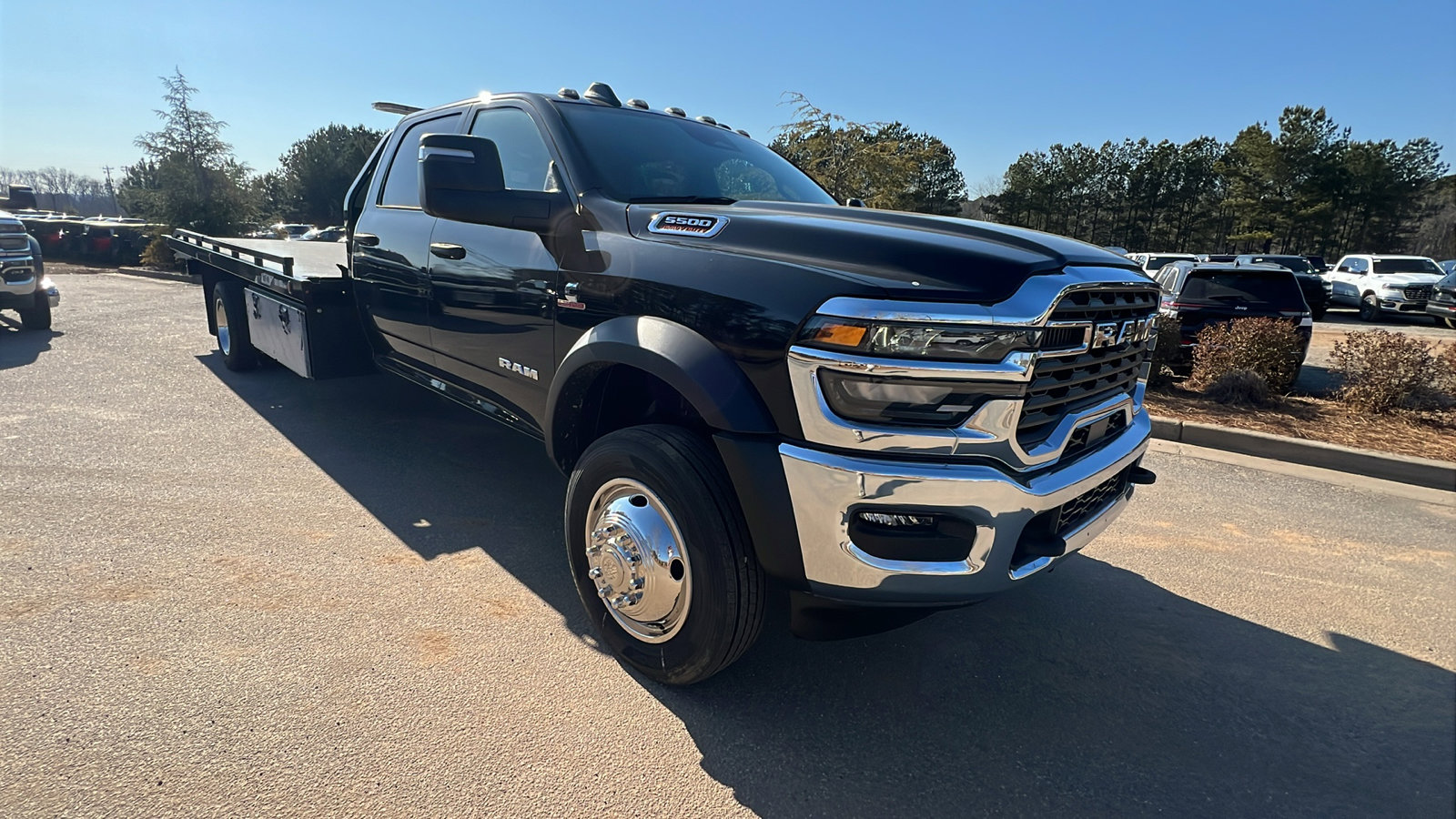 New 2025 RAM 5500 4x4 Crew Cab image 5
