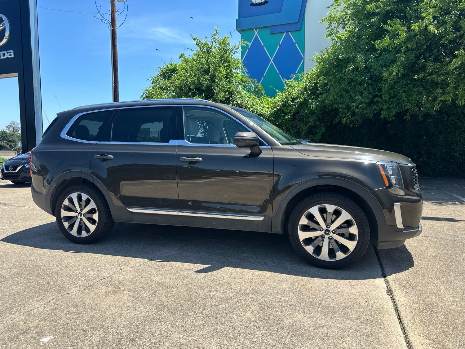 Used 2022 Kia Telluride EX w/ EX Premium Package FWD image 10
