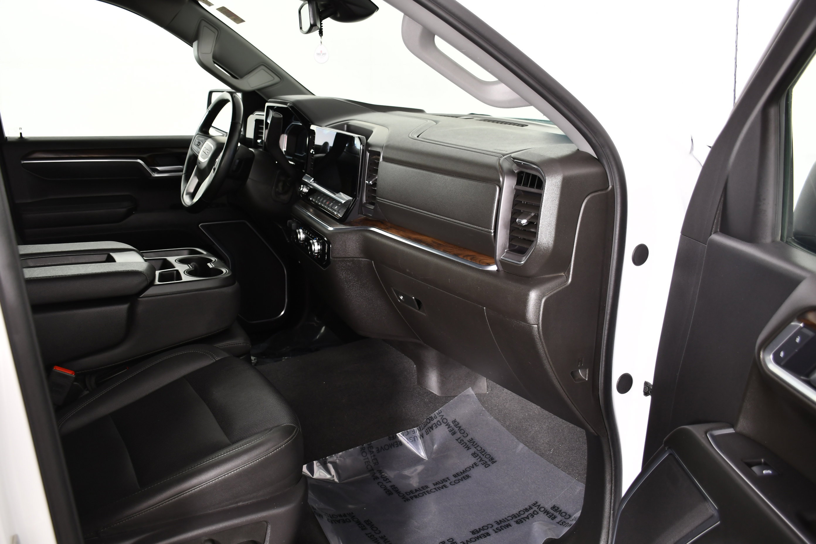 Used 2025 GMC Sierra 1500 SLT image 30