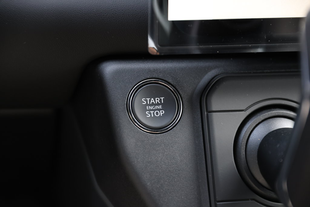 New 2026 Land Rover Defender 110 X-Dynamic SE AWD/4WD image 21