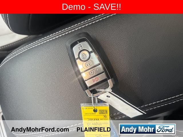 New 2025 Ford Escape SE w/ PHEV Premium Package FWD image 21