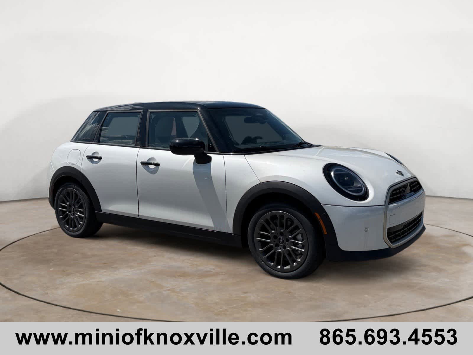 New 2026 MINI Cooper 4-Door Hardtop FWD image 1