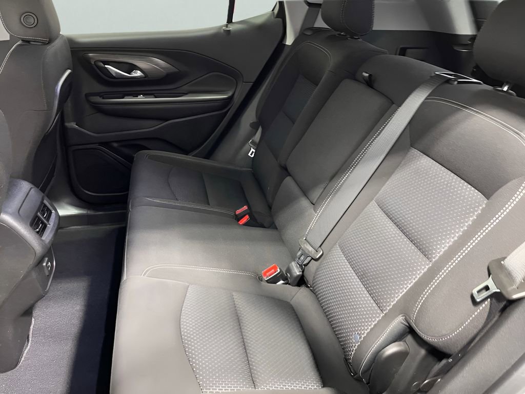 Used 2023 GMC Terrain SLE w/ Driver Convenience Package image 13
