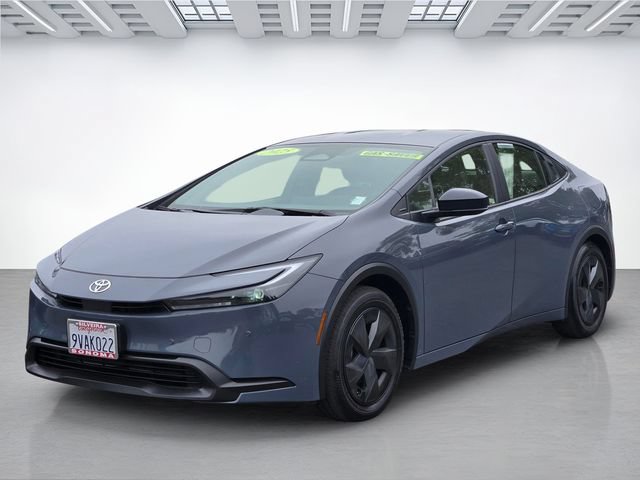Used 2025 Toyota Prius LE FWD image 8