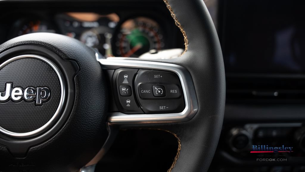 Used 2024 Jeep Wrangler Unlimited Sahara AWD/4WD image 12