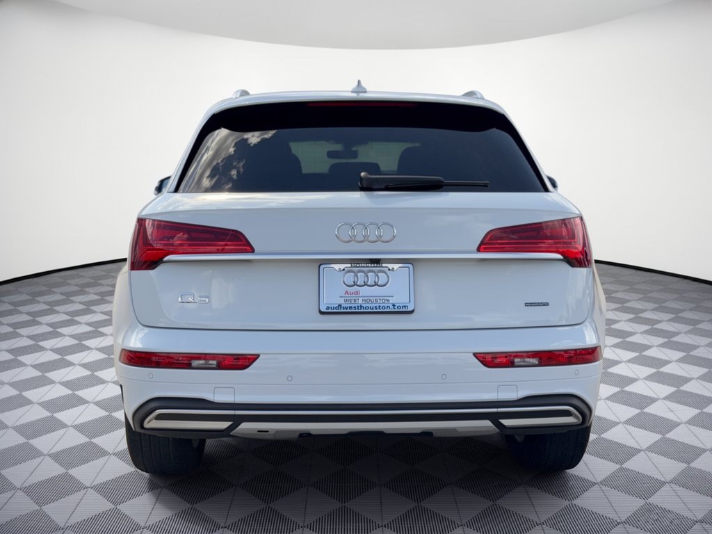 Used 2023 Audi Q5 2.0T Premium w/ Convenience Package AWD/4WD image 11