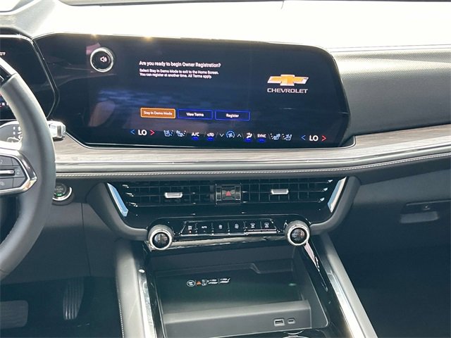 New 2026 Chevrolet Suburban Premier image 16