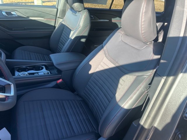 New 2026 Ford Explorer ST-Line image 9