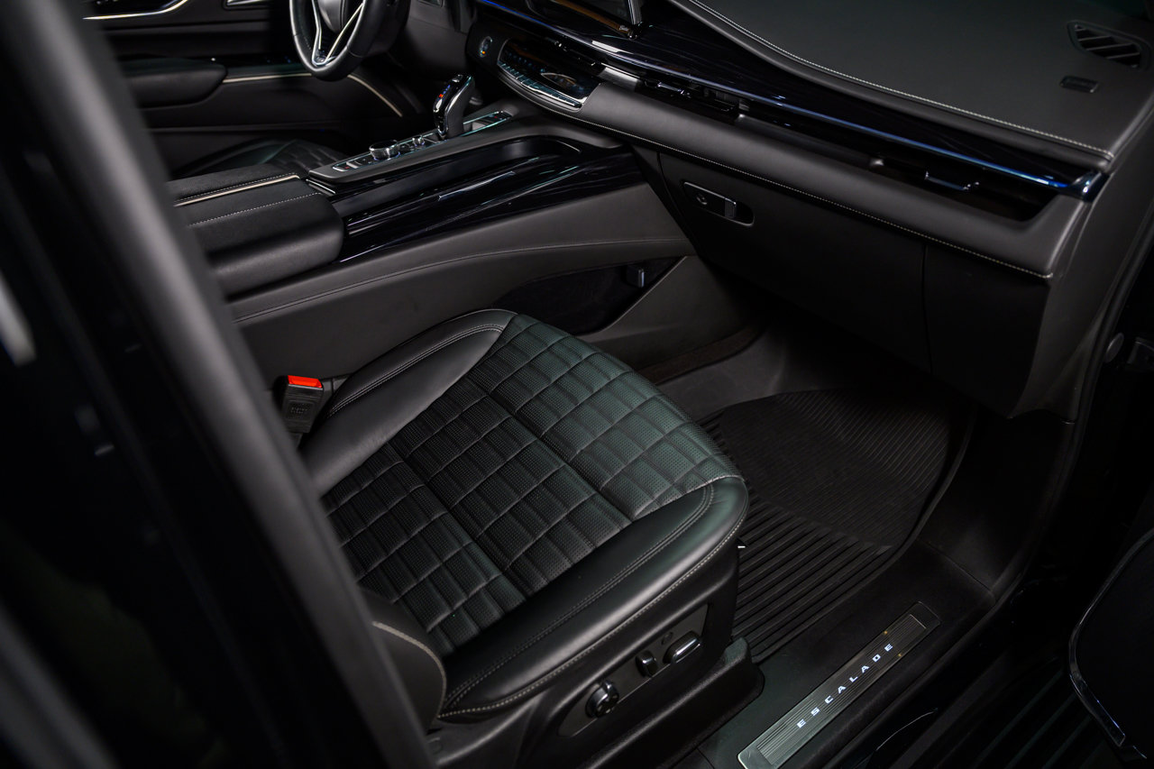 Used 2024 Cadillac Escalade V w/ LPO, Floor Liner Package image 28