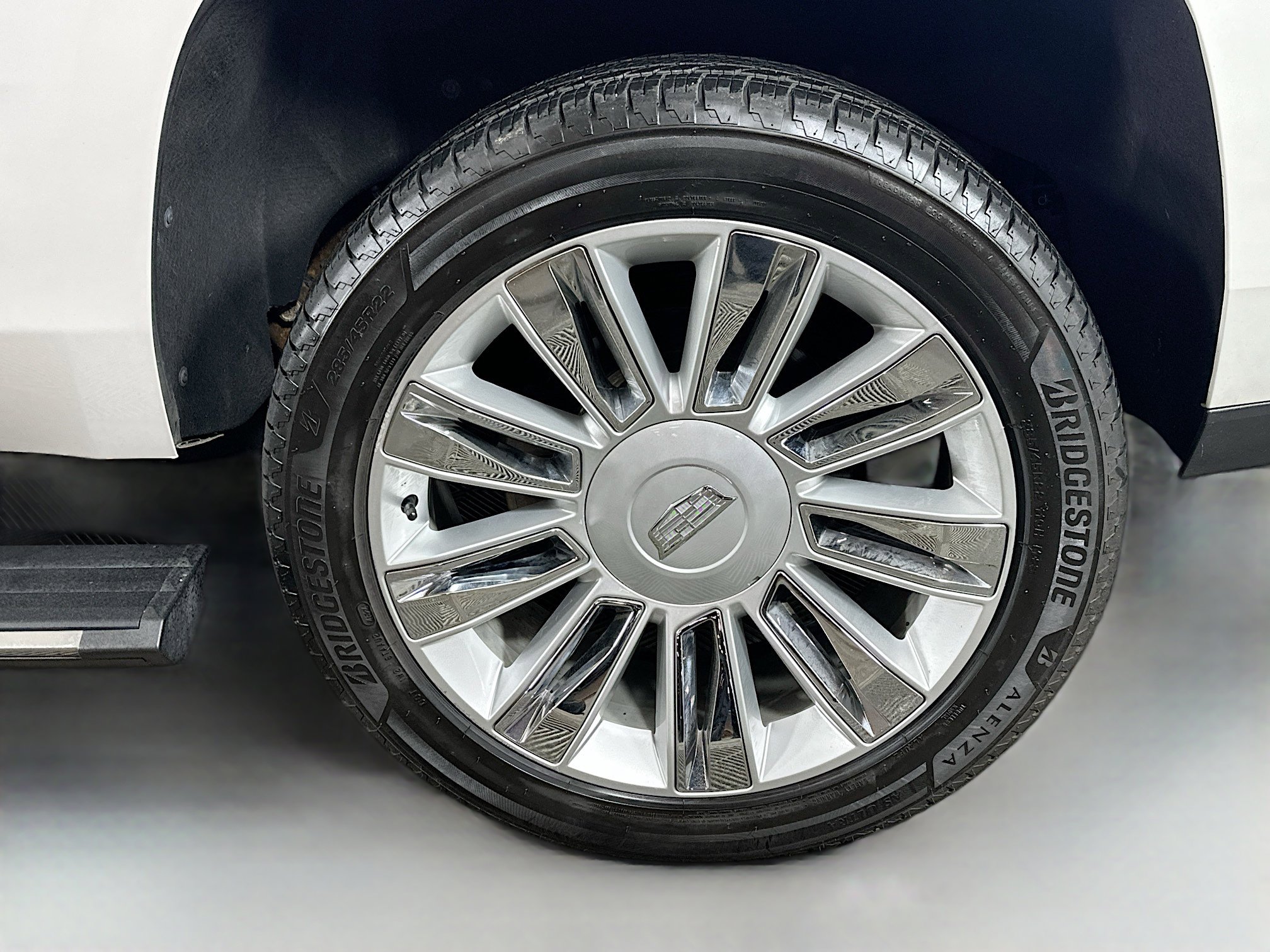 Used 2019 Cadillac Escalade Platinum AWD/4WD image 34