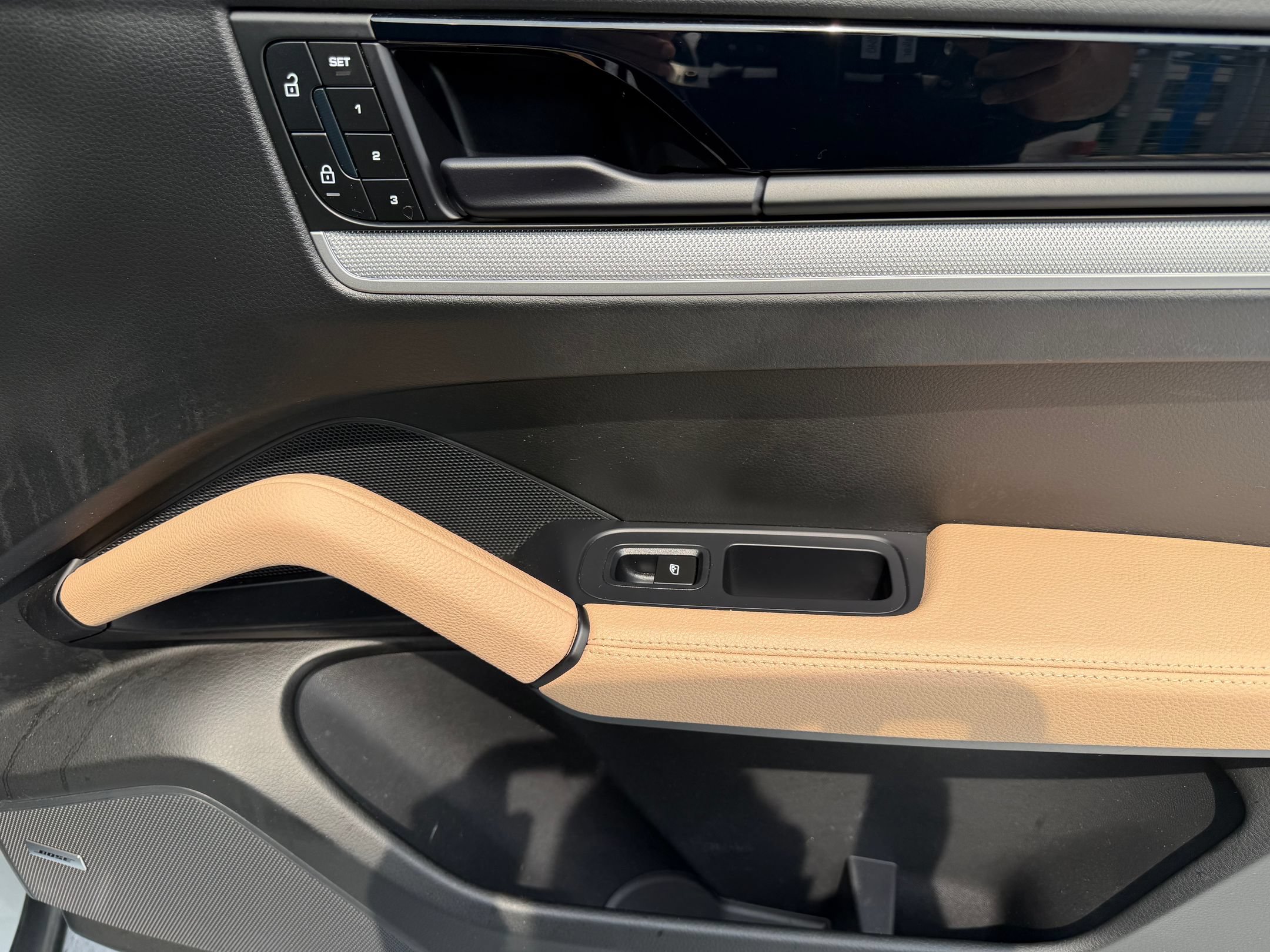 Certified 2024 Porsche Cayenne AWD/4WD image 13
