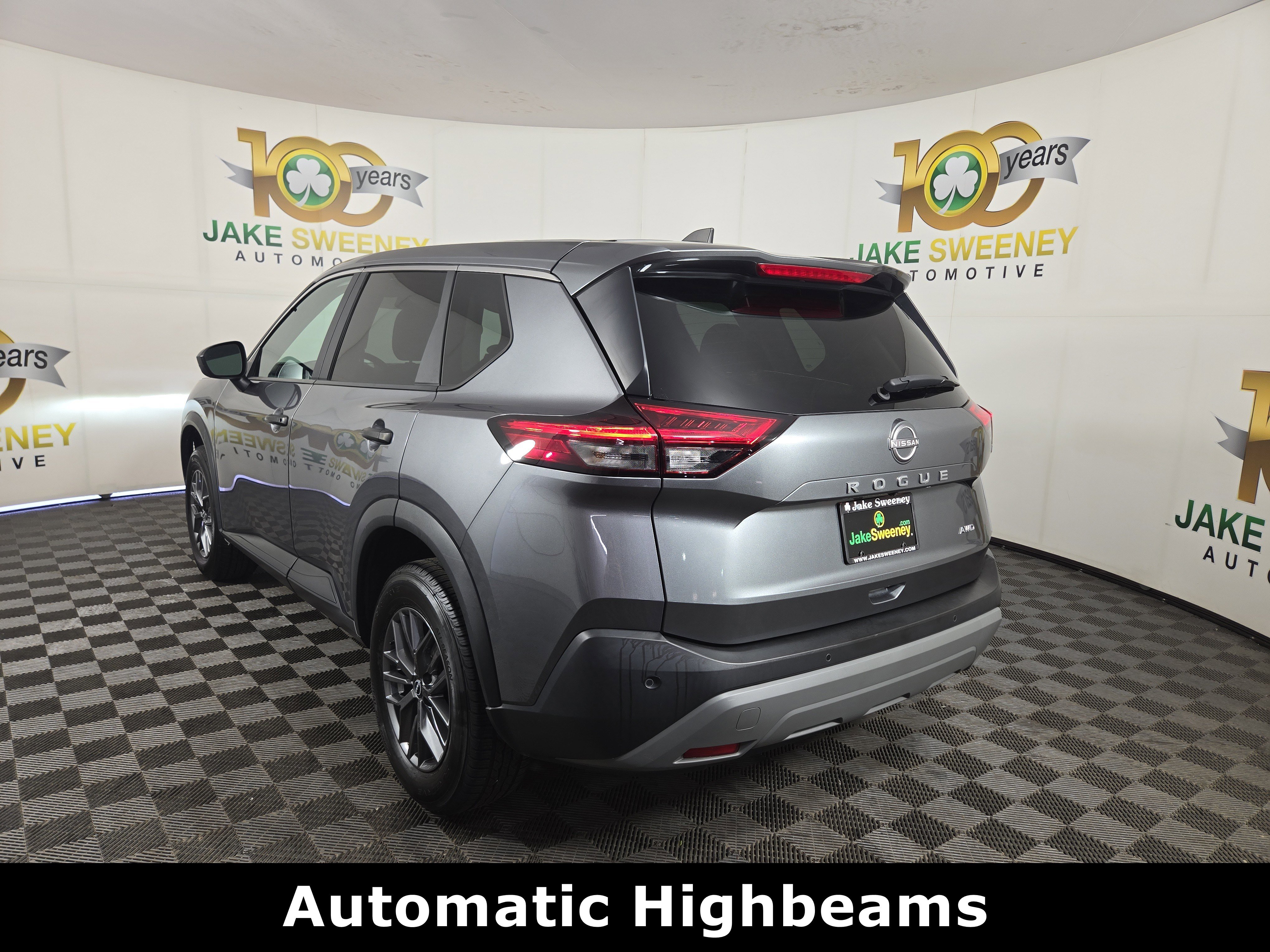 Used 2023 Nissan Rogue S image 6