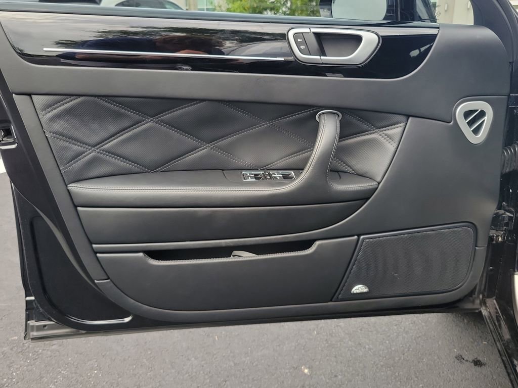 Used 2011 Bentley Flying Spur Flying Spur Speed image 21
