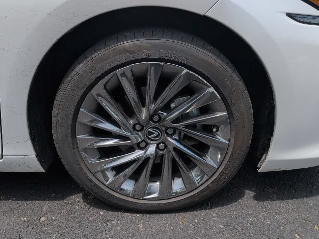 Used 2024 Lexus ES 300h w/ Technology Package FWD image 5