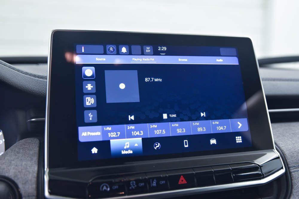 Used 2023 Jeep Compass Latitude image 18