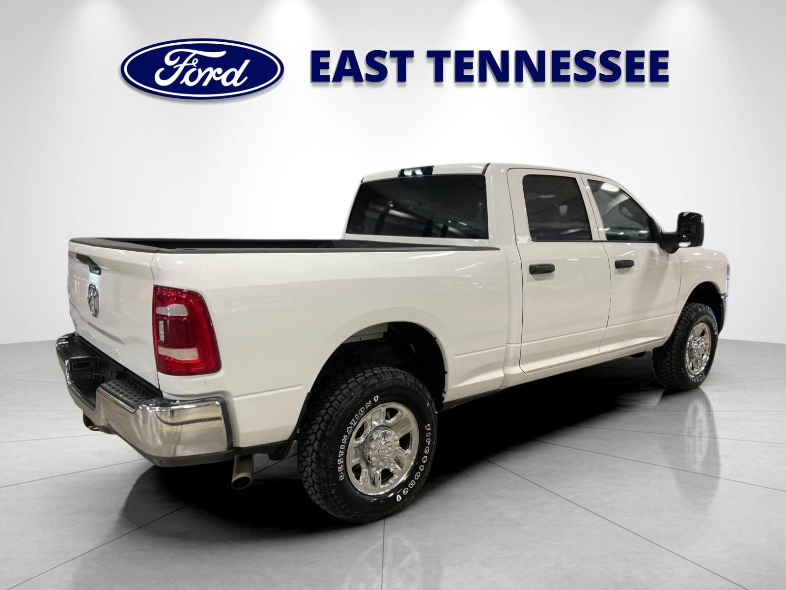 Used 2023 RAM 2500 Tradesman w/ Towing Technology Group AWD/4WD image 3
