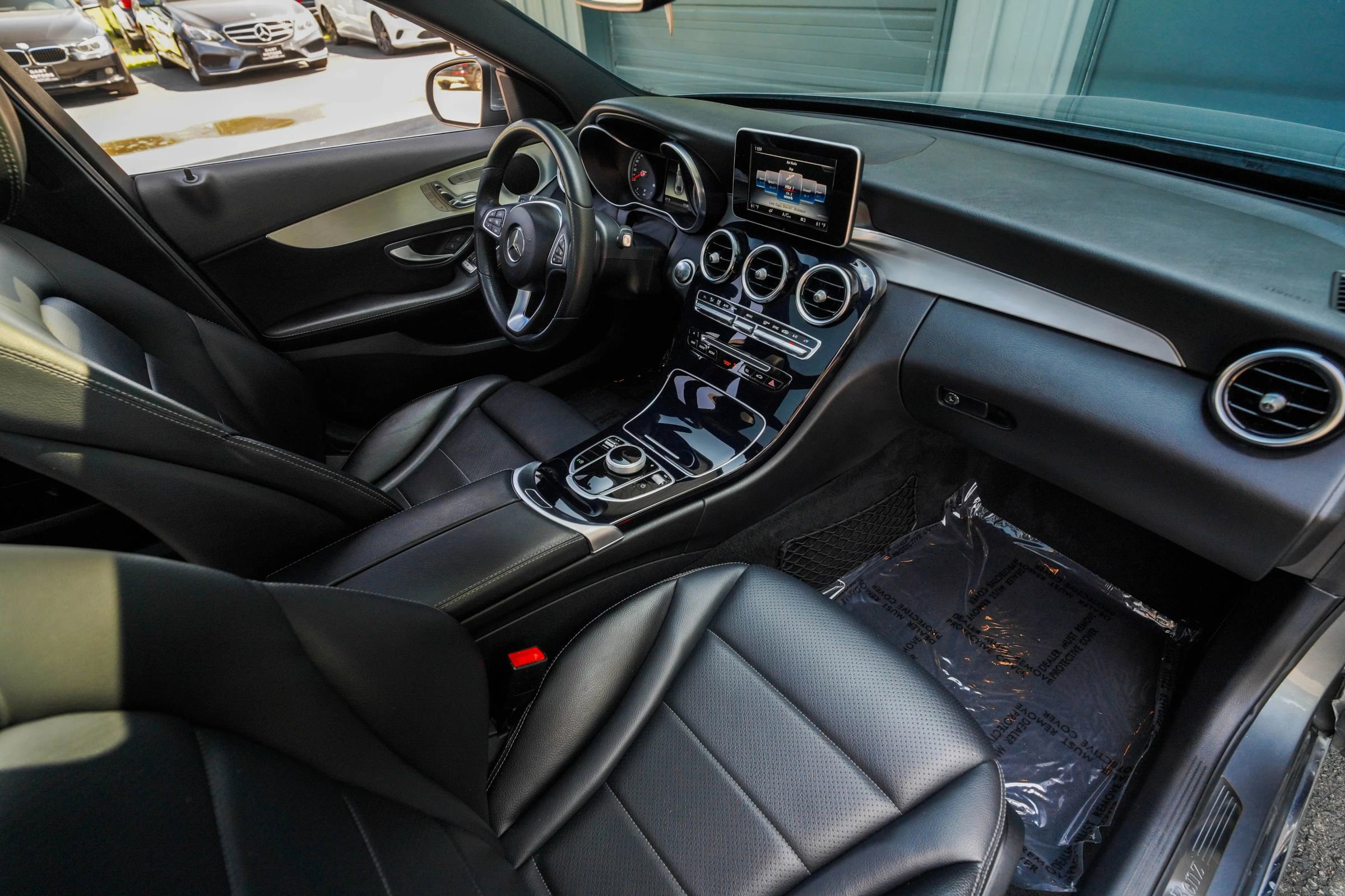 Used 2018 Mercedes-Benz C 300 Sedan image 25