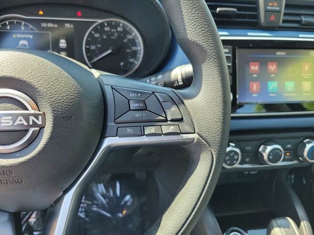 Used 2025 Nissan Versa SV image 13