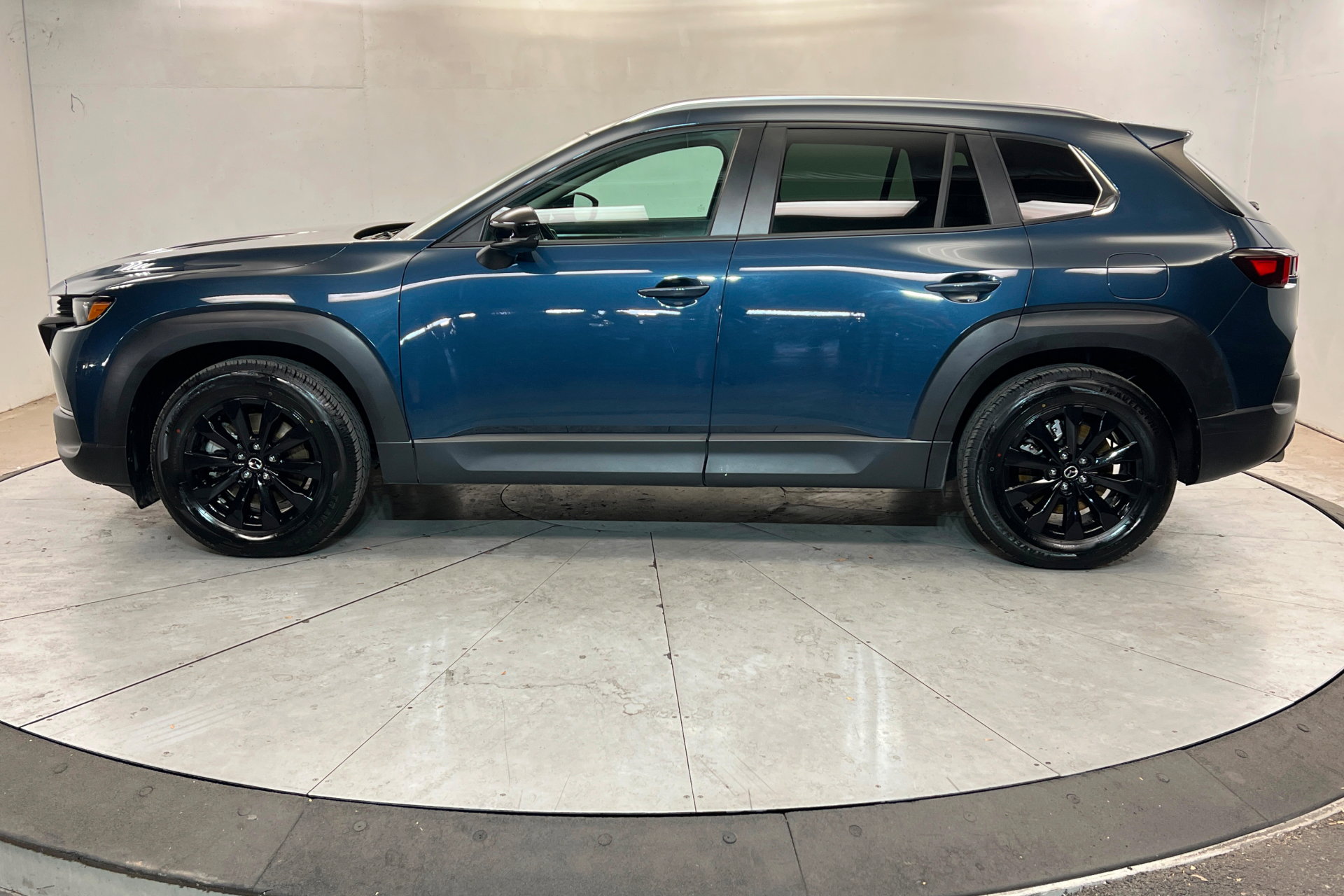 Used 2025 MAZDA CX-50 AWD 2.5 S w/ Preferred Package image 2