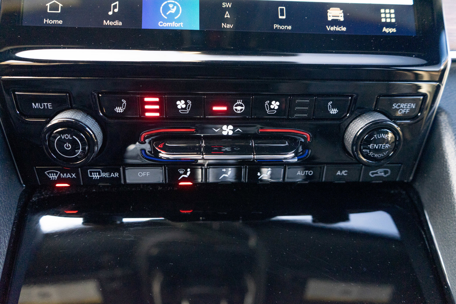 Used 2023 Jeep Grand Cherokee L Summit w/ Advanced Protech Group IV image 19