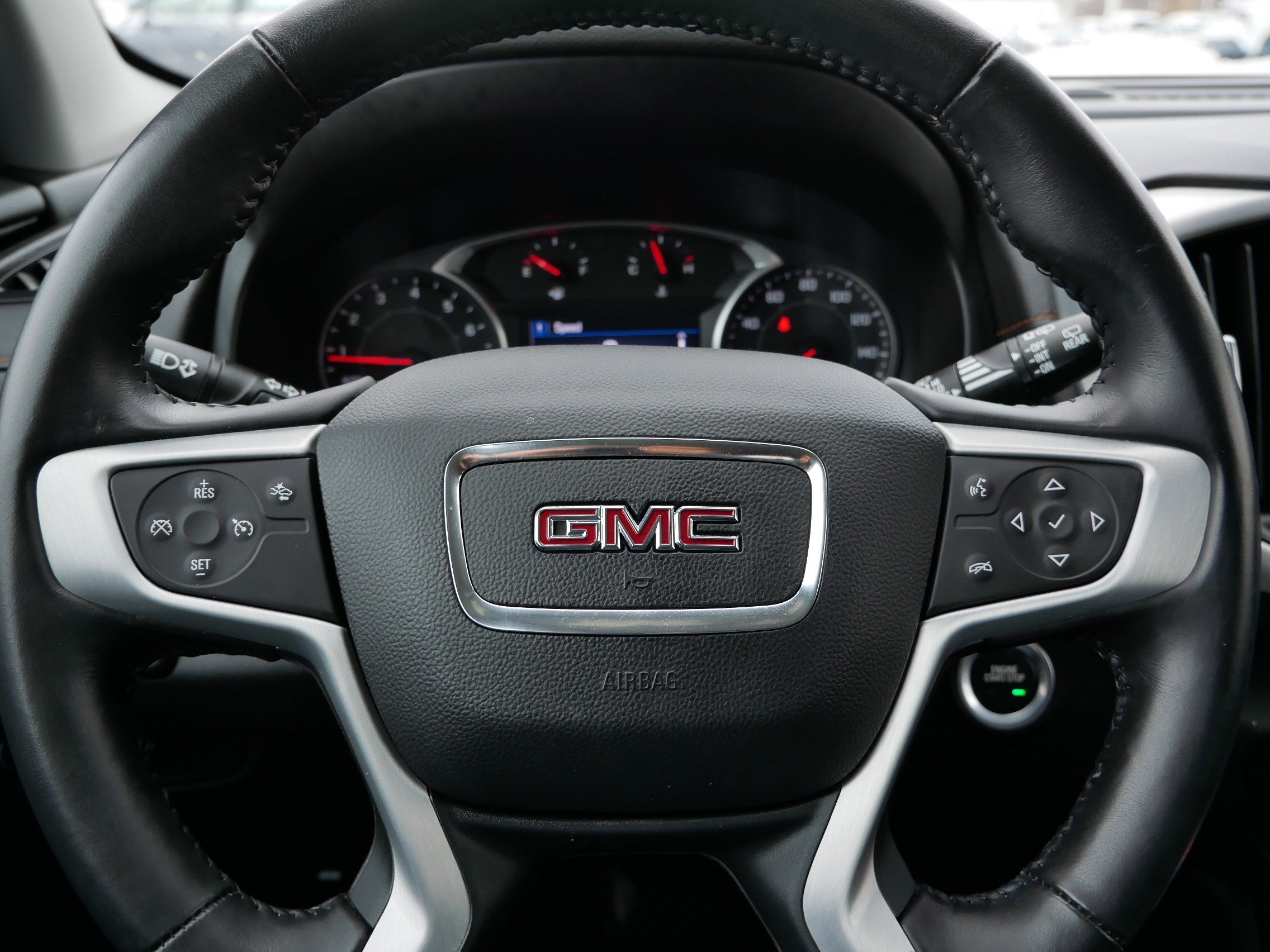 Used 2020 GMC Terrain SLE w/ Driver Convenience Package image 25