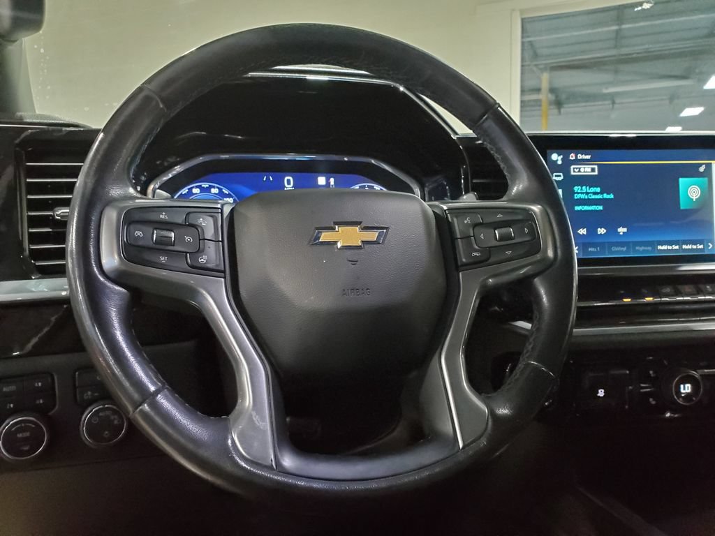 Used 2022 Chevrolet Silverado 1500 LT w/ Z71 Off-Road Package AWD/4WD image 26
