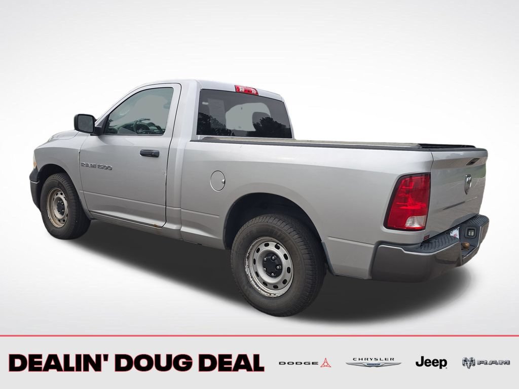 Used 2011 RAM 1500 ST RWD image 3