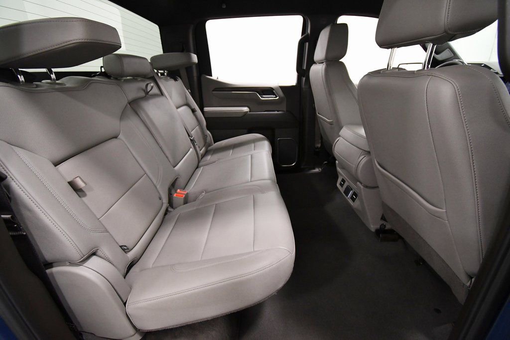 Used 2024 GMC Sierra 1500 SLT image 16