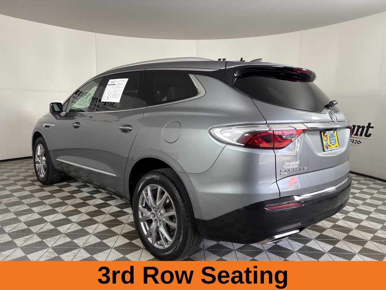 Used 2023 Buick Enclave Premium w/ Experience Buick Package image 7