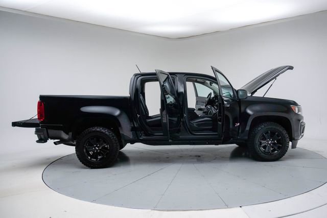 Used 2022 Chevrolet Colorado Z71 w/ Z71 Midnight Edition AWD/4WD image 15