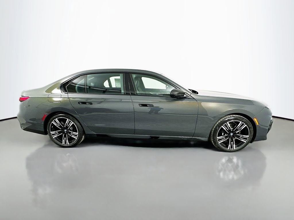 New 2026 BMW 760i xDrive w/ Executive Package image 4