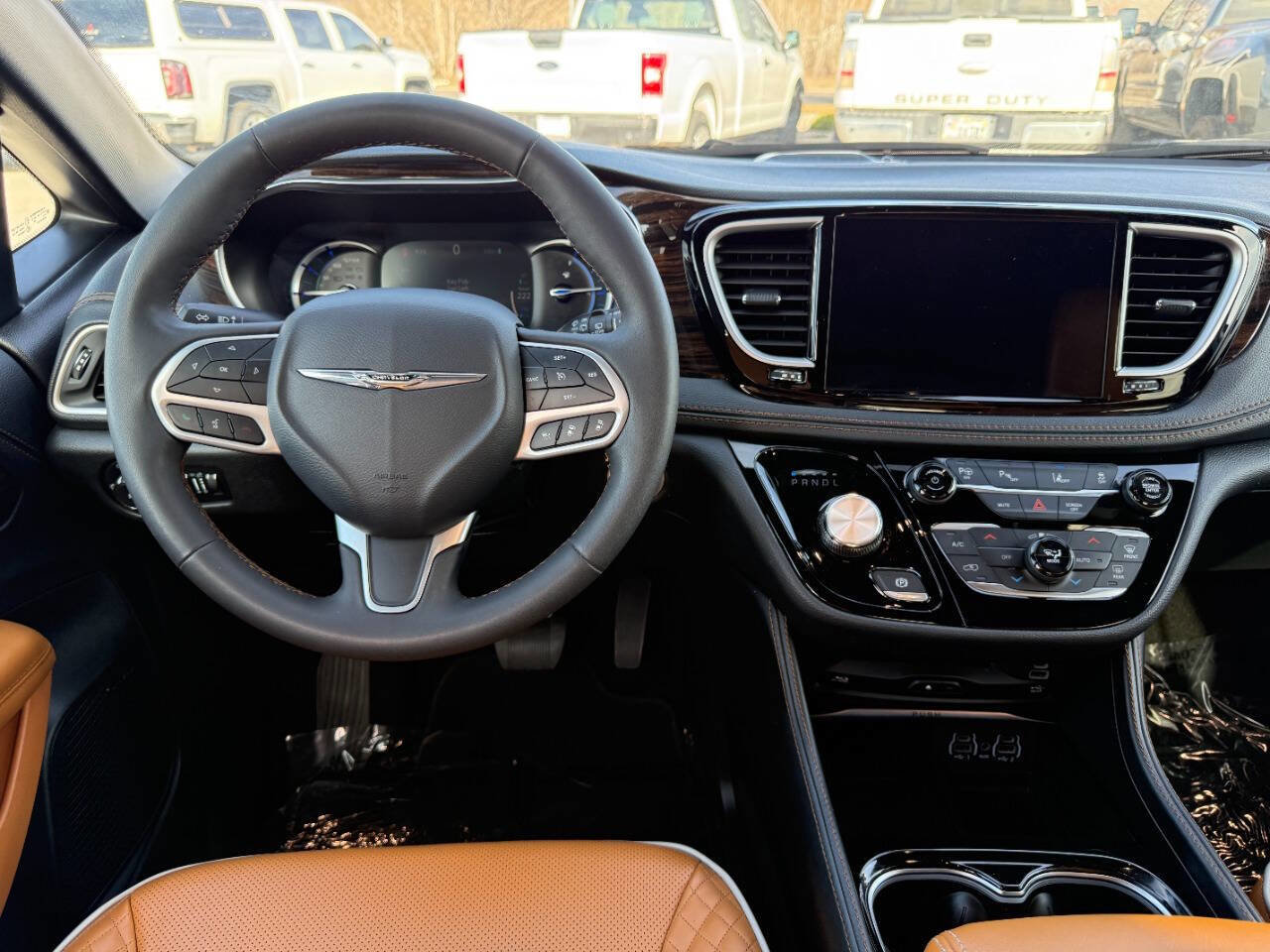 Used 2023 Chrysler Pacifica Pinnacle image 35