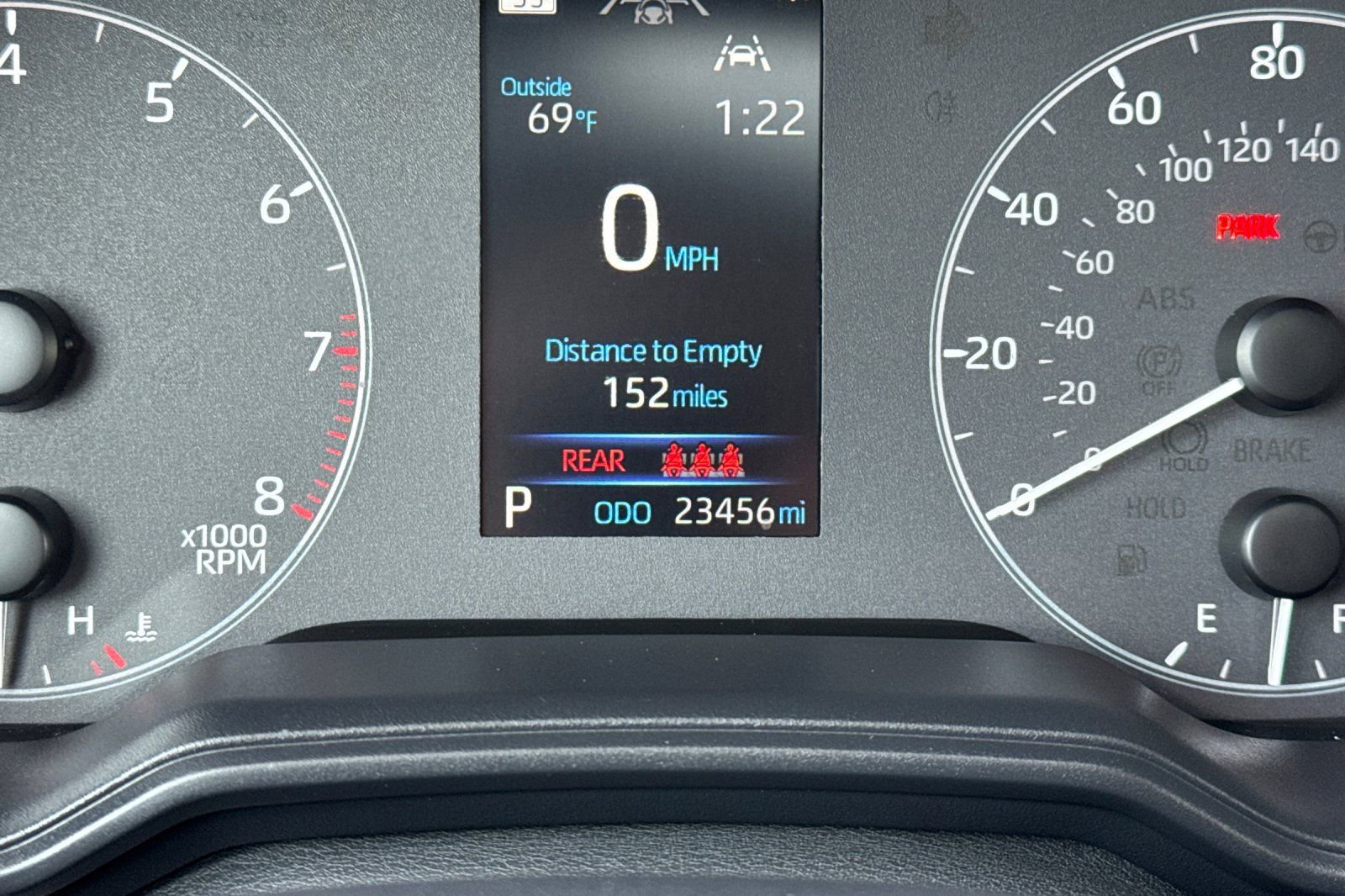 Used 2024 Toyota Corolla Cross LE image 27