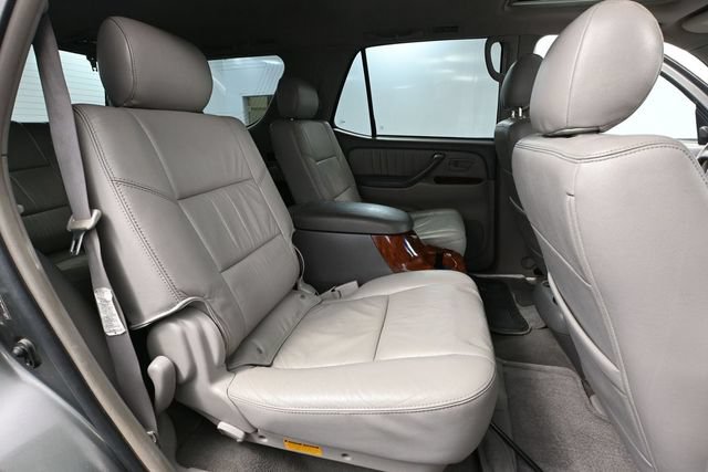 Used 2005 Toyota Sequoia Limited AWD/4WD image 42