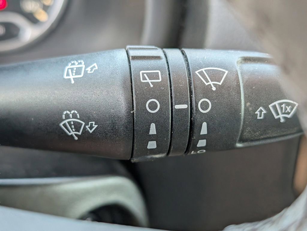 Used 2020 Jeep Renegade Latitude image 24