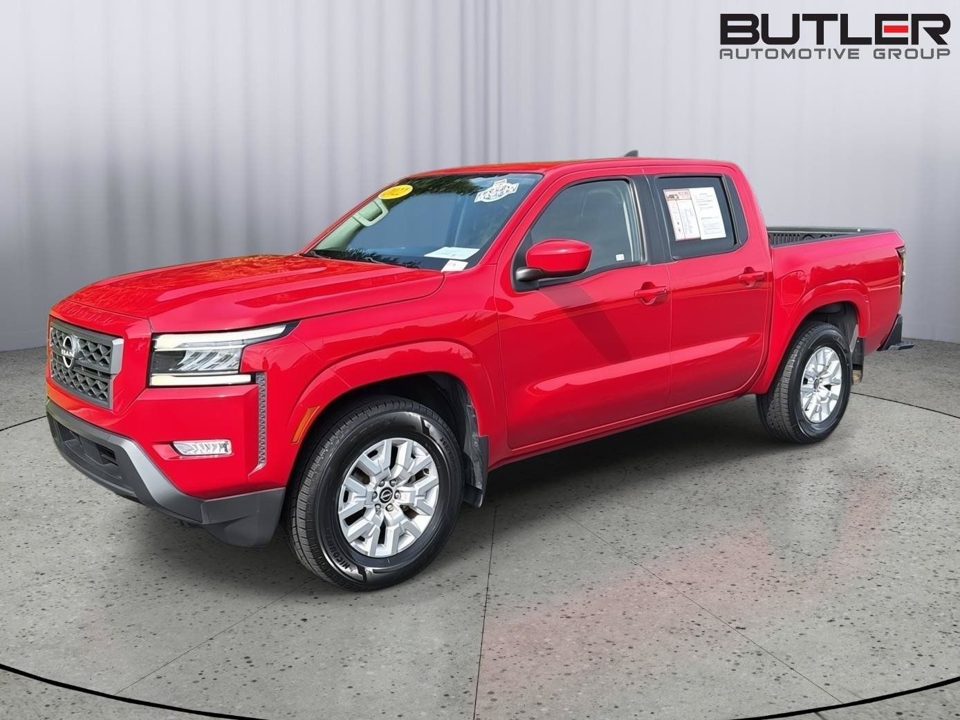 Used 2022 Nissan Frontier SV w/ SV Premium Package RWD image 2