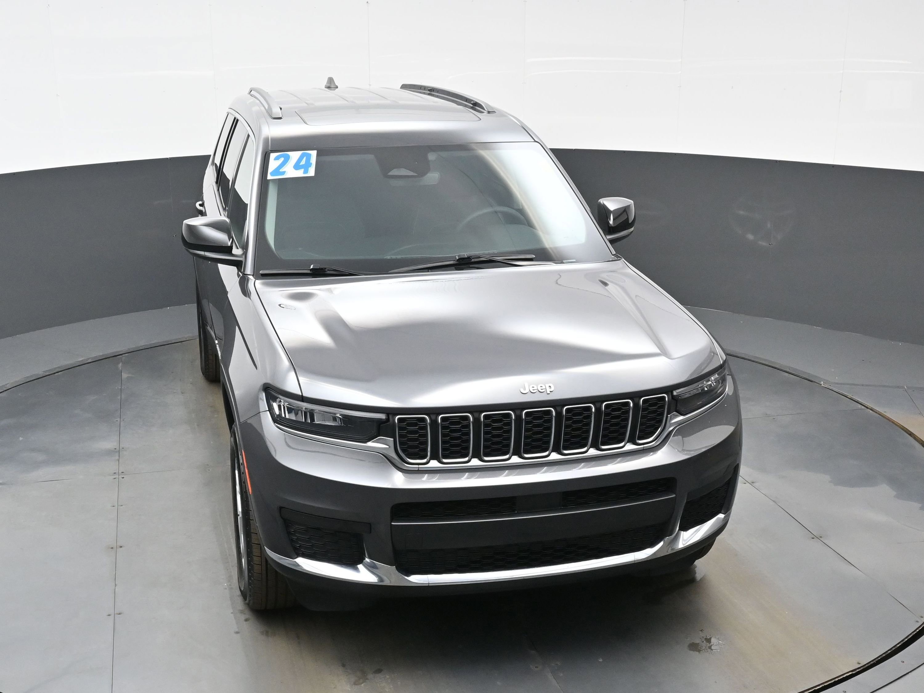 Used 2024 Jeep Grand Cherokee L Laredo w/ Luxury Tech Group I image 41