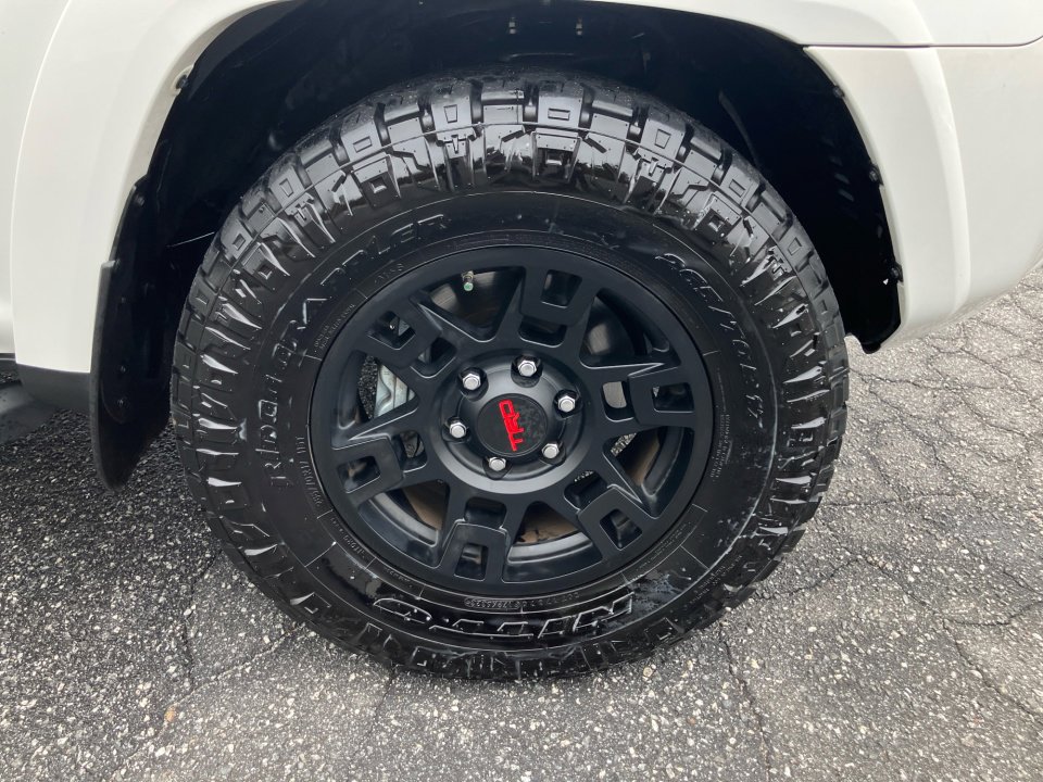 Used 2024 Toyota 4Runner SR5 Premium image 29